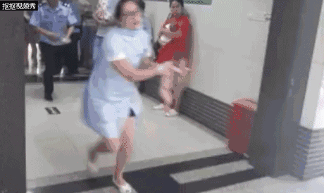 16岁少女产子现惊险一幕，护士抱起婴儿狂奔！真相令人震惊！